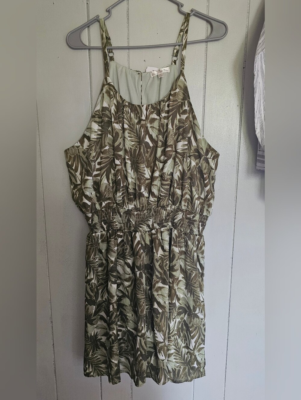 nine britton Olive and Cream Leaf-Print Romper
